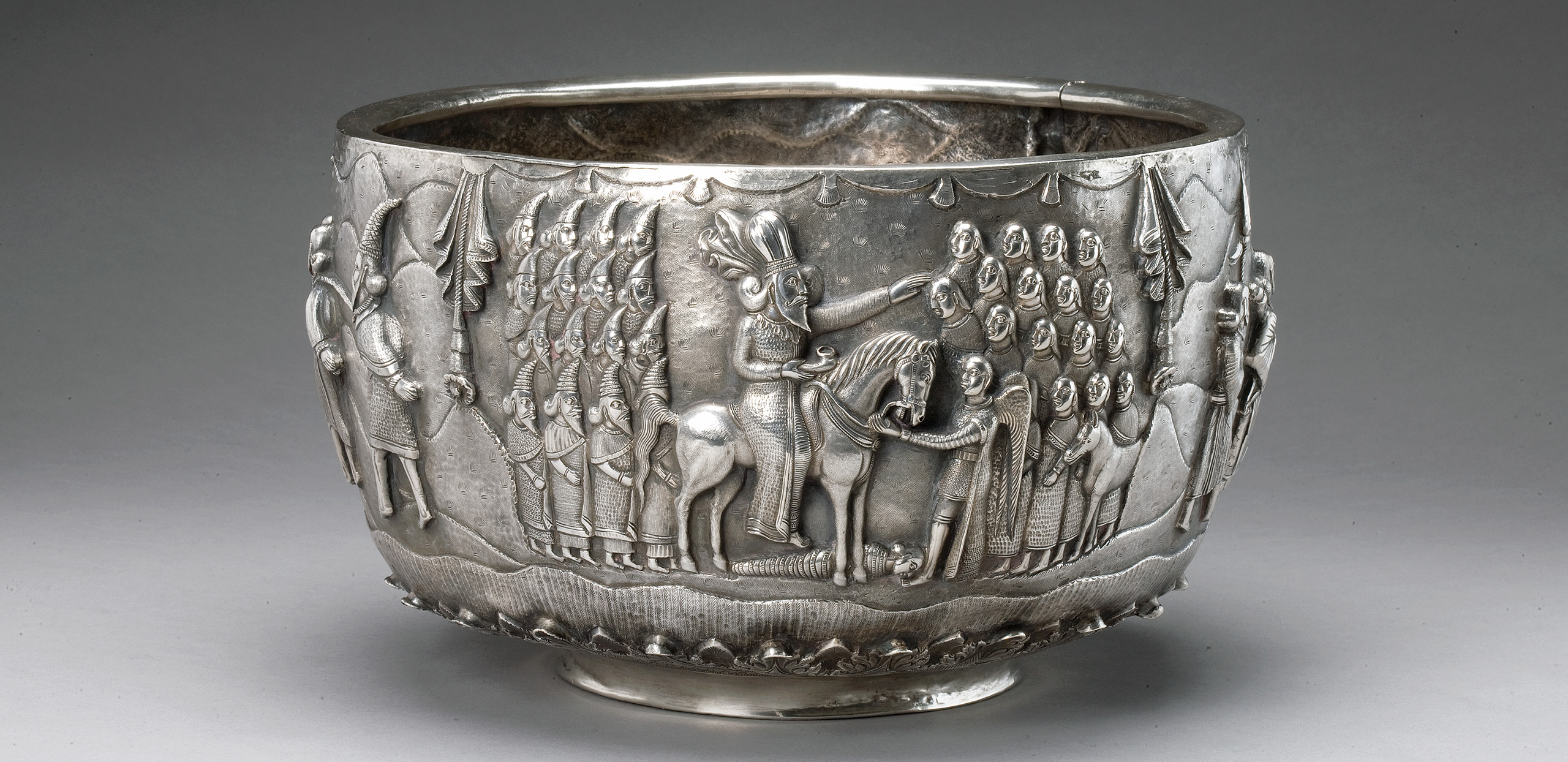 2009.25 Ceremonial bowl with Zoroastrian themes